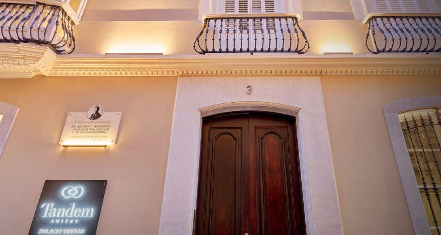 Tandem Palacio Veedor De Galeras Suites Cádiz Exteriér fotografie